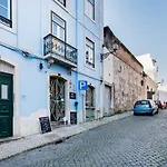 Alfama St George Castle District Fabulous 3 Bedrooms 2 Bathrooms Ac Balcony 1st Floor 19th Century Building * Lisboa