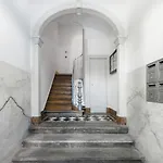 Alfama St George Castle District Fabulous 3 Bedrooms 2 Bathrooms Ac Balcony 1st Floor 19th Century Building Apartamento