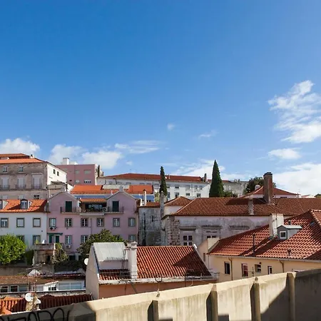 Apartament Alfama St George Castle District Fabulous 3 Bedrooms 2 Bathrooms Ac Balcony 1st Floor 19th Century Building Lizbona