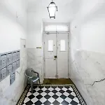 Alfama St George Castle District Fabulous 3 Bedrooms 2 Bathrooms Ac Balcony 1st Floor 19th Century Building Apartament Lizbona