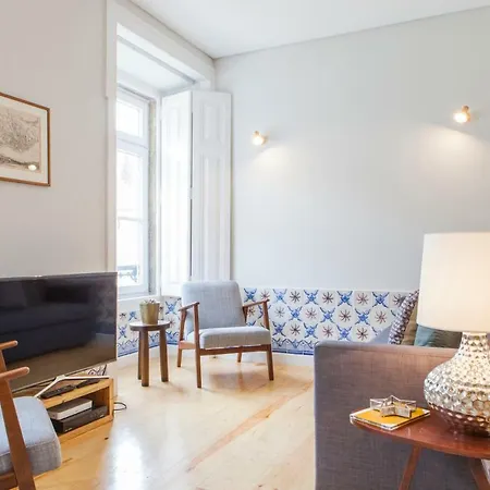 Alfama St George Castle District Fabulous 3 Bedrooms 2 Bathrooms Ac Balcony 1st Floor 19th Century Building * Lisboa